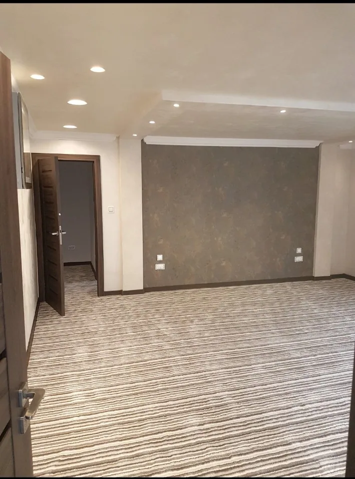 Residential Interiors — photograph 3 of 8